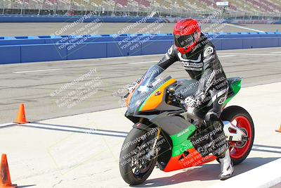 media/Aug-27-2022-Fastrack Riders (Sat) [[c588535105]]/Level 3/Grid/